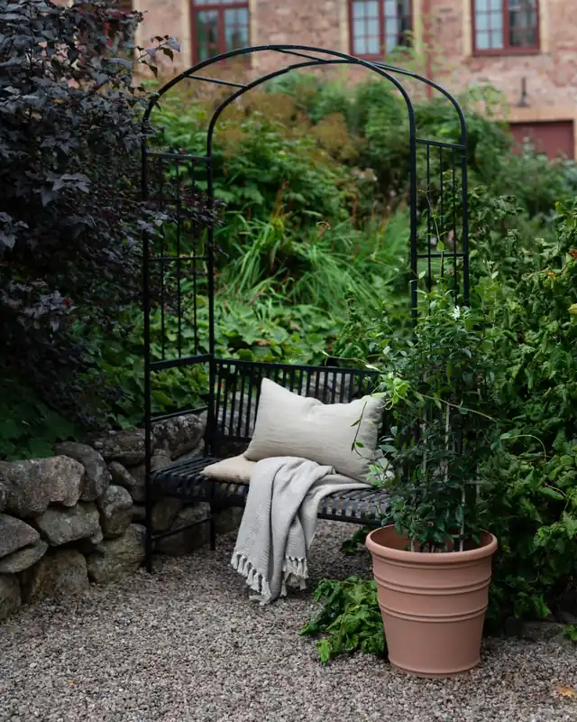 Köp online Toscana soffa m båge svart