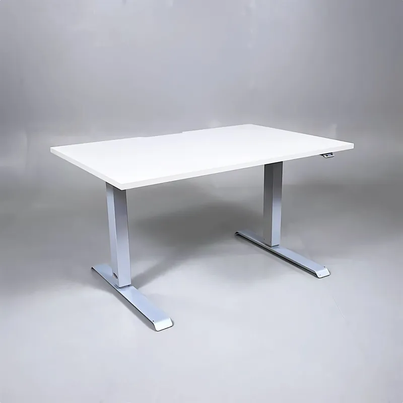 Köp nu Höj- och sänkbart skrivbord 1200mm