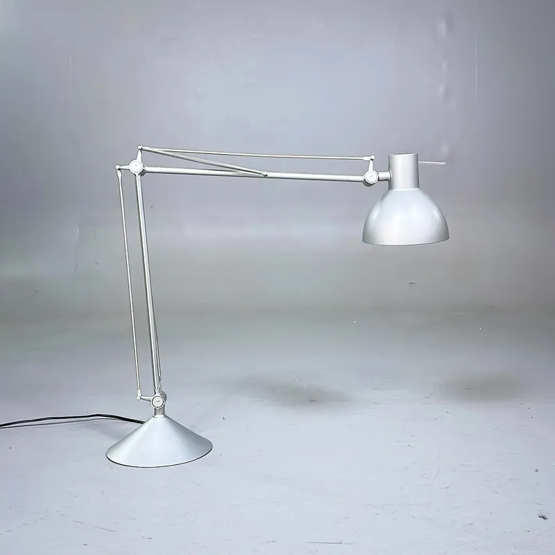 Beställ idag Skrivbordslampa Archimoon Classic