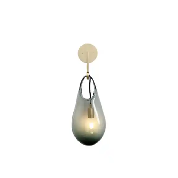 Erbjudande Hold 18 Vägglampa Brushed Brass/Smoke