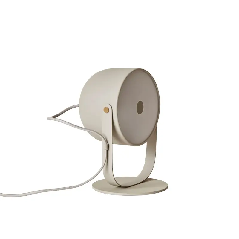 Svejk 18 Bordslampa, Beige/Mässing Rabatt