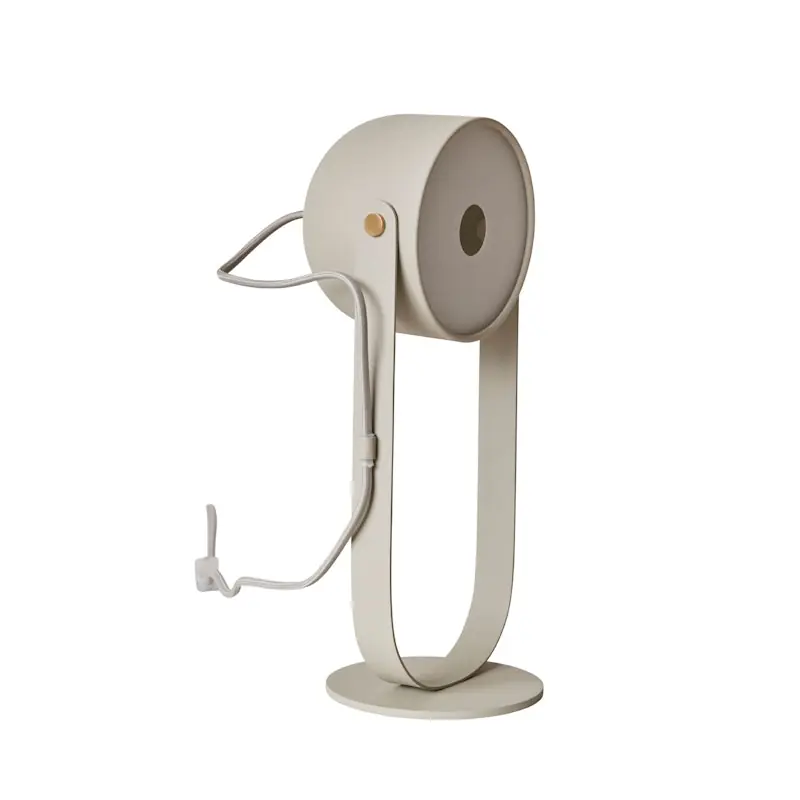 Svejk 13 Bordslampa, Beige/Mässing Reapris