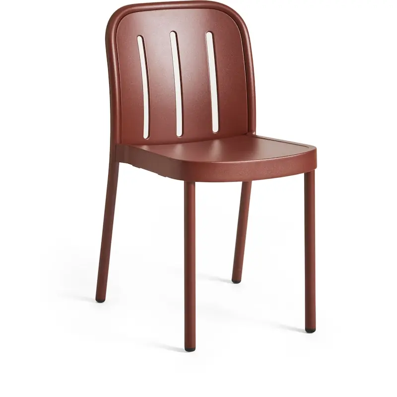Populärt val Deville Chair, Iron red powder coated aluminium